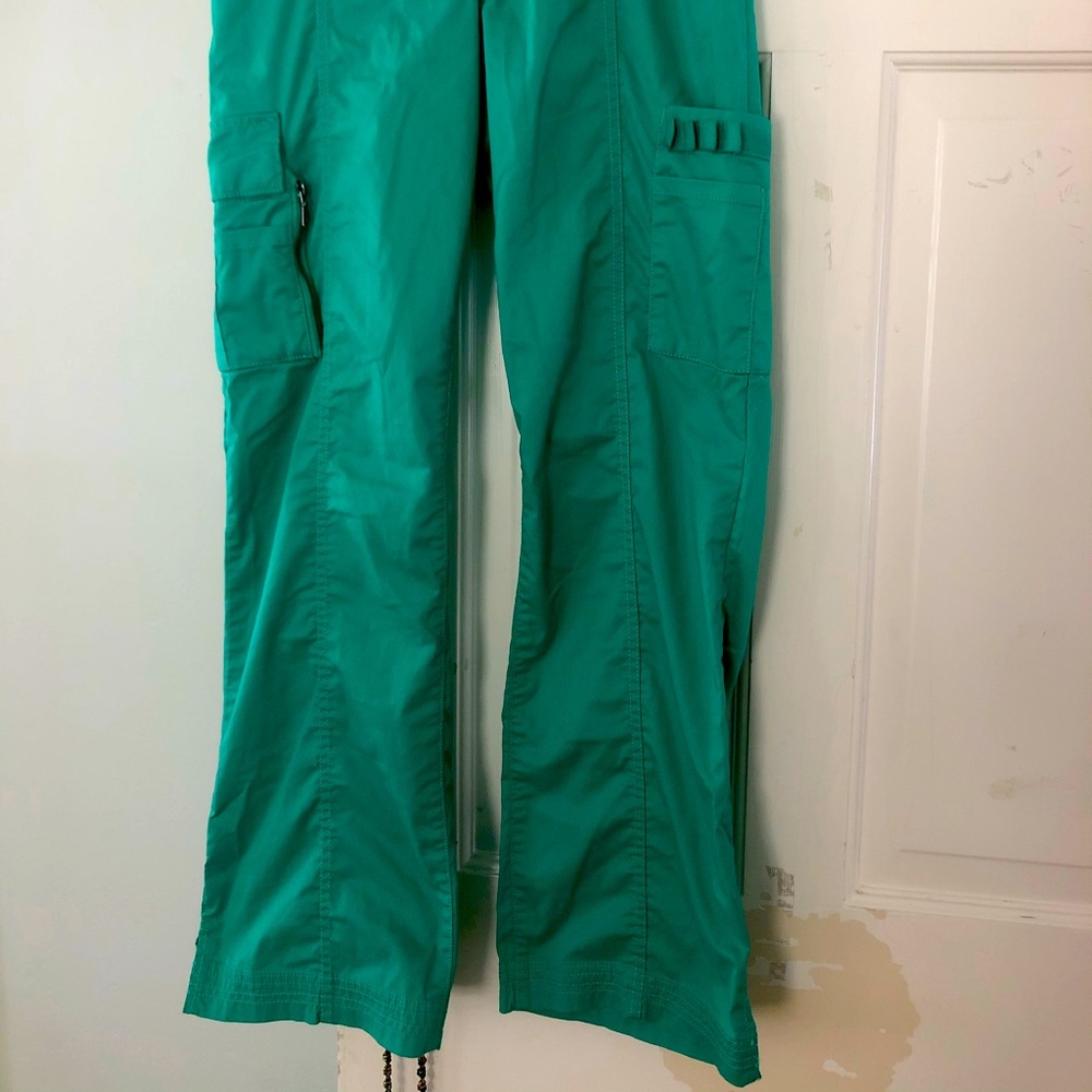 Kelly green scrub pants